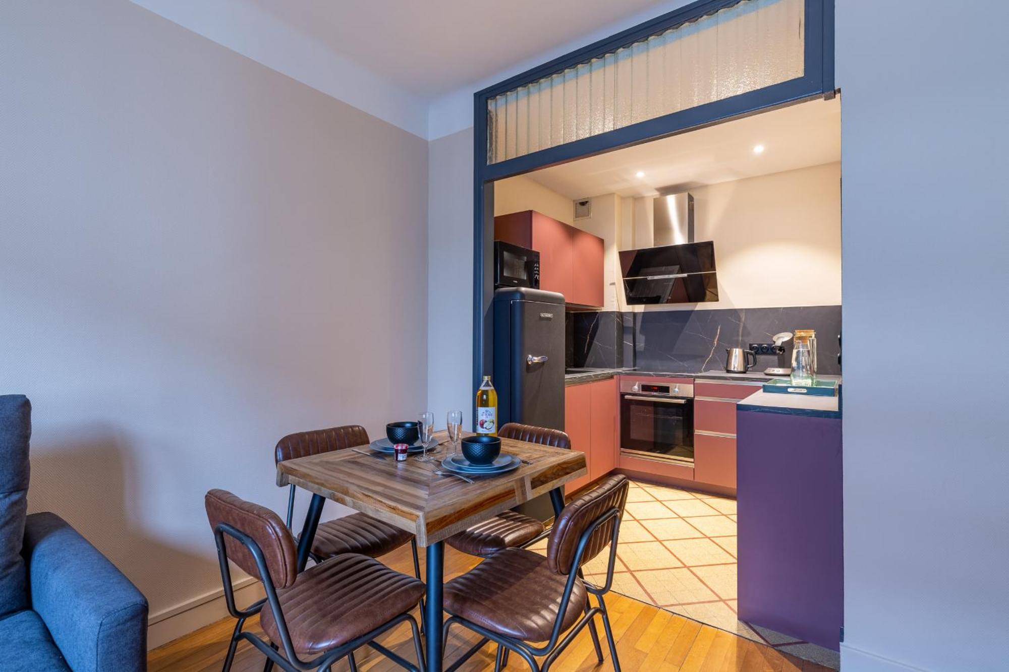 La Marmotte: 2 Persons, Center And Lake, 3* Apartment