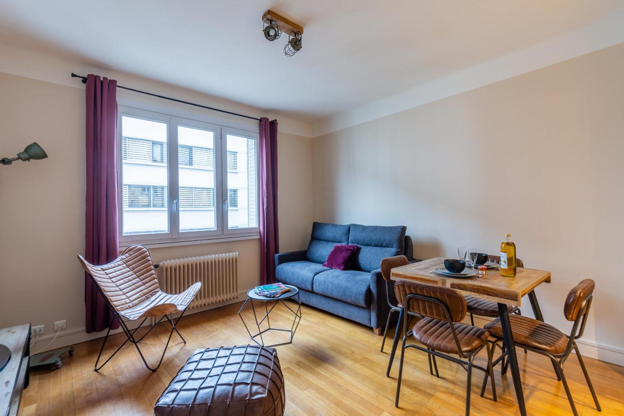 La Marmotte: 2 Persons, Center And Lake, 3* Apartment Annecy